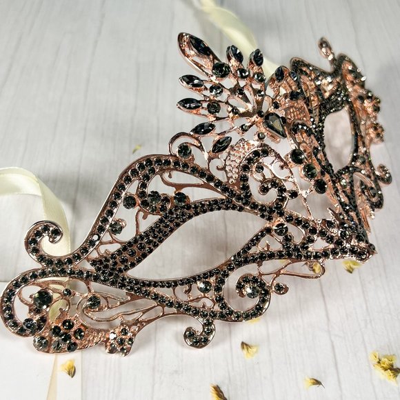 Masquerade Ball Party Gray Mask, Venetian Gold Eye Mask, Mardi Gras Parade Mask - Picture 3 of 3